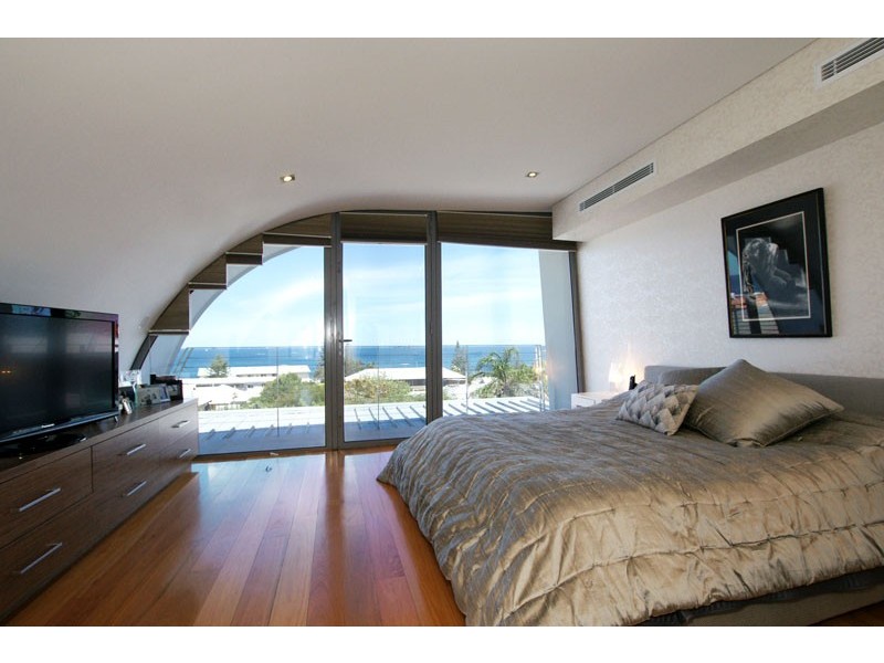 43 Curtin Avenue, Cottesloe WA 6011