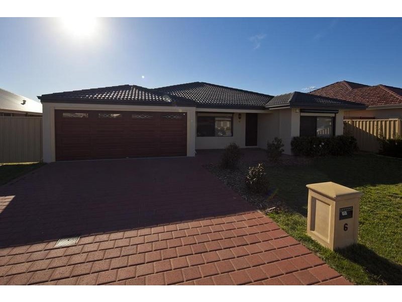 6 Levis Drive, Canning Vale WA 6155