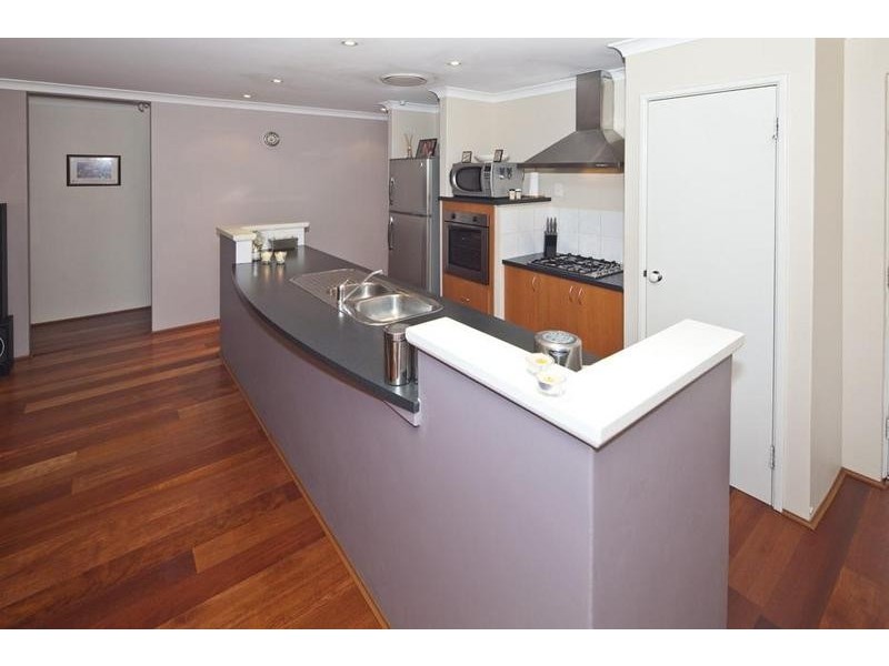 6 Levis Drive, Canning Vale WA 6155