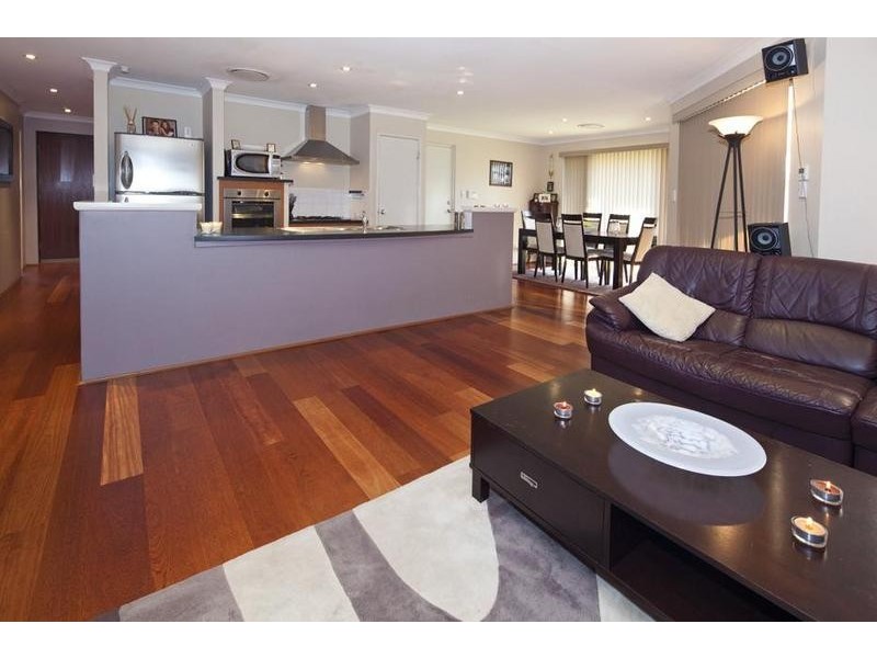 6 Levis Drive, Canning Vale WA 6155