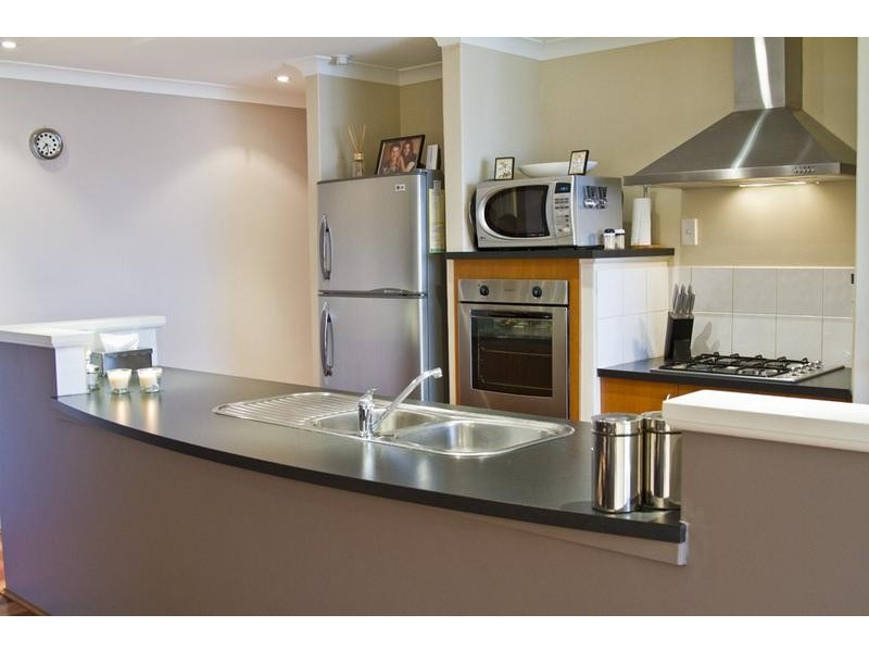 6 Levis Drive, Canning Vale WA 6155