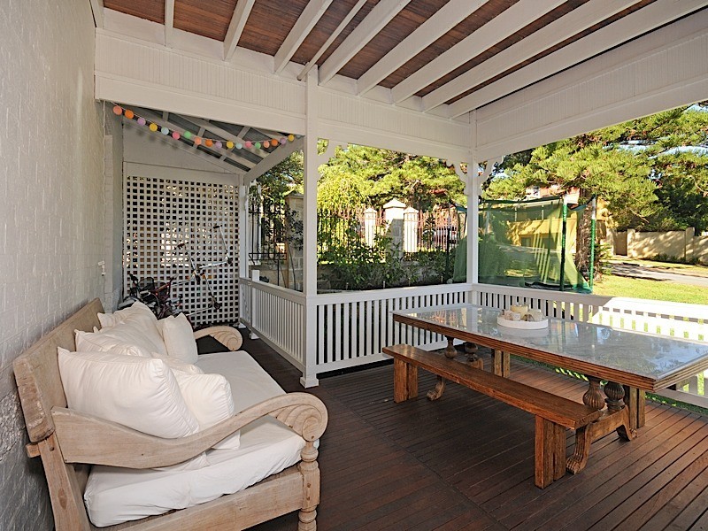 12 Deane Street, Cottesloe WA 6011