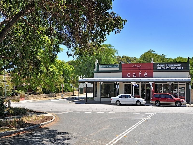 8a Devon Road, Swanbourne WA 6010