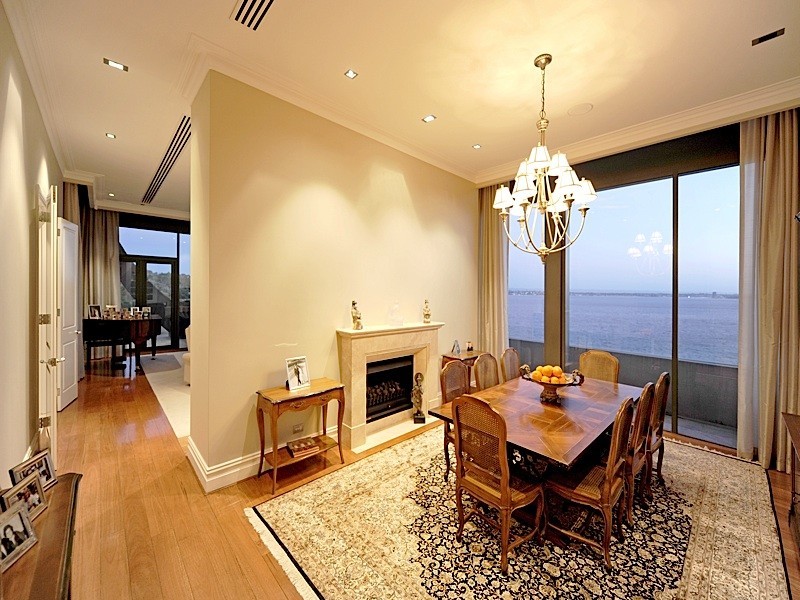 15/8 Mounts Bay Road, Crawley WA 6009