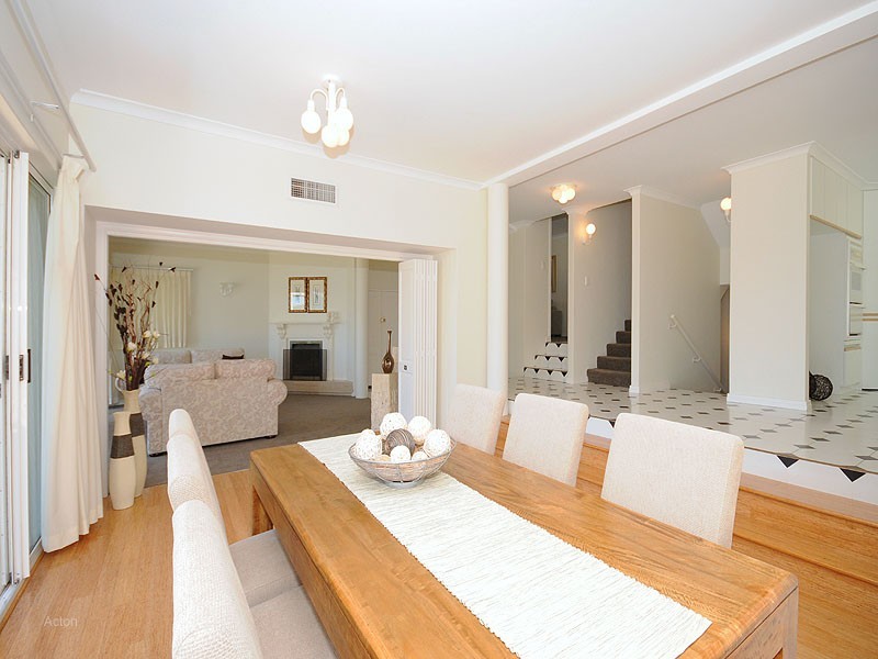 2 Jetty Road, Claremont WA 6010