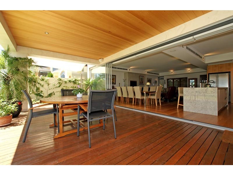 1/7 Pearse Street, Cottesloe WA 6011