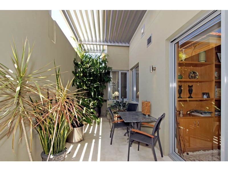 1/7 Pearse Street, Cottesloe WA 6011