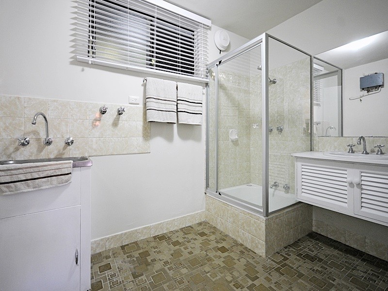 2/6 McNamara Way, Cottesloe WA 6011