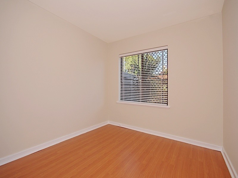 2/6 McNamara Way, Cottesloe WA 6011