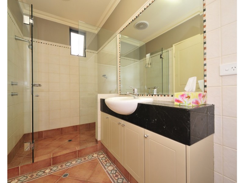 63 Harvest Road, North Fremantle WA 6159