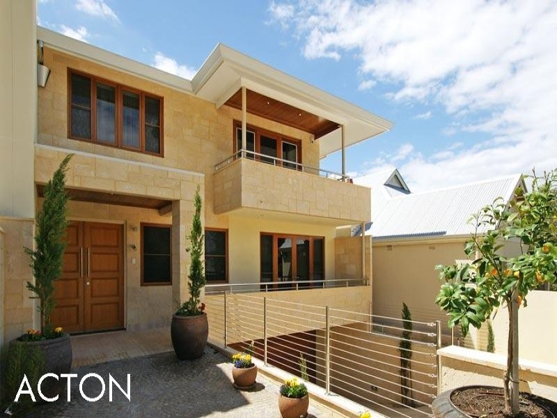 16 Reginald Street, Cottesloe WA 6011