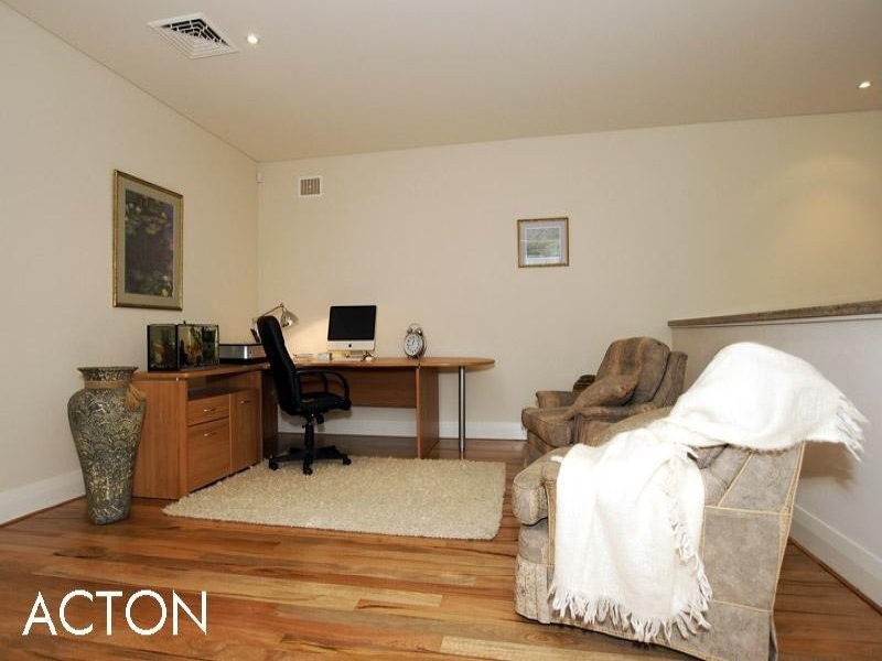 16 Reginald Street, Cottesloe WA 6011