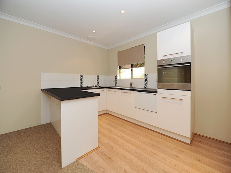 6/12 McNamara Way, Cottesloe WA 6011