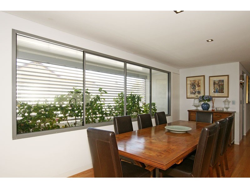 43 Curtin Ave, Cottesloe WA 6011