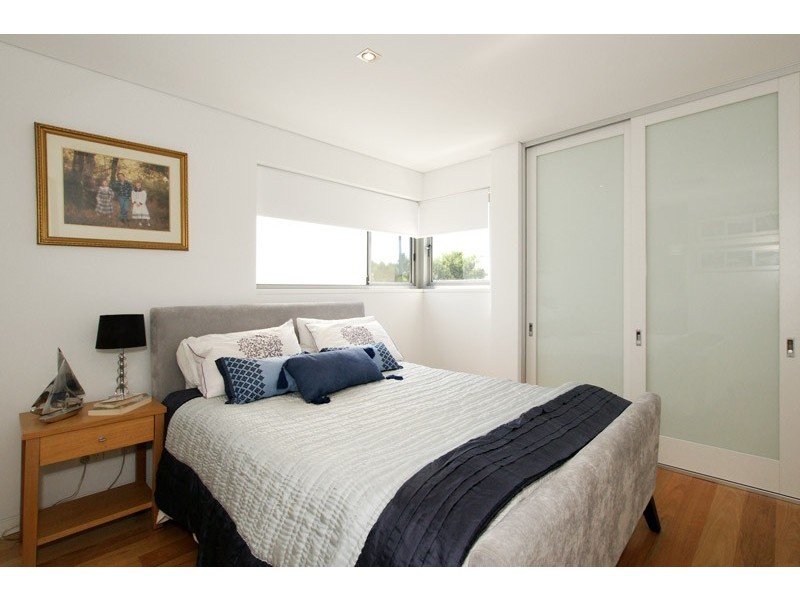 43 Curtin Ave, Cottesloe WA 6011