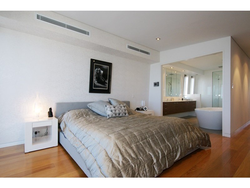 43 Curtin Ave, Cottesloe WA 6011