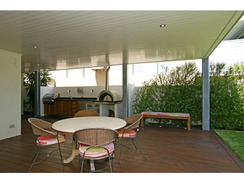 43 Curtin Ave, Cottesloe WA 6011