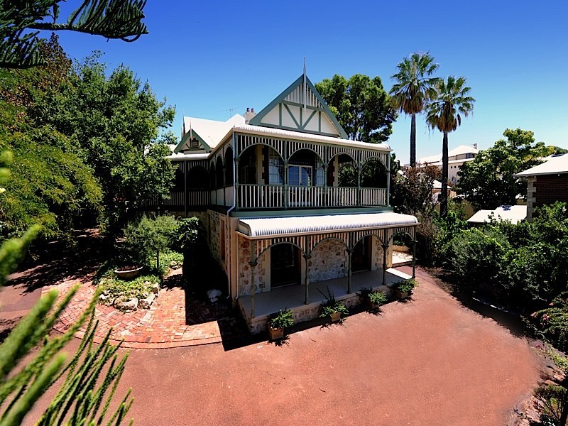 56 Harvest Road, North Fremantle WA 6159