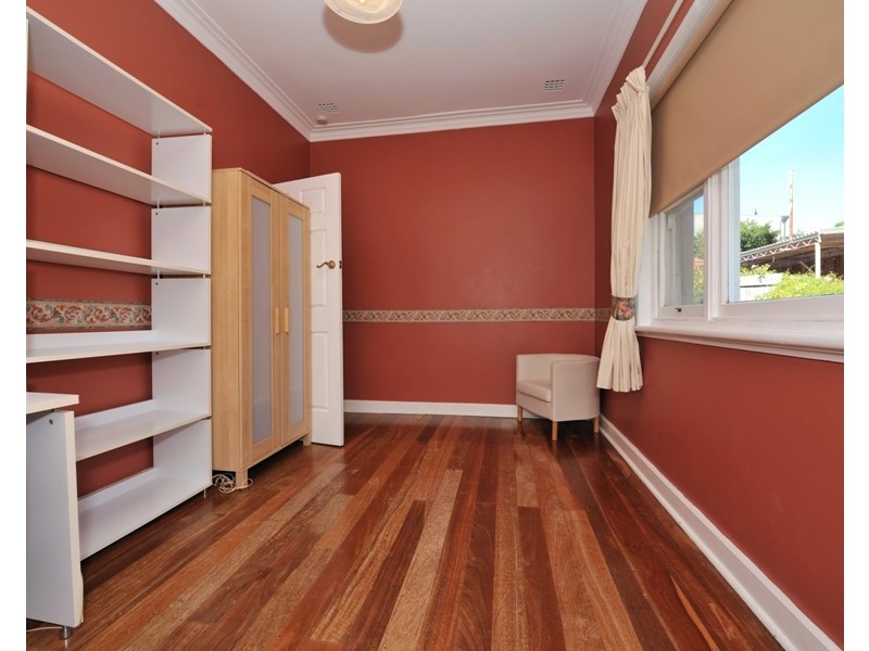 70 Gugeri Street, Claremont WA 6010