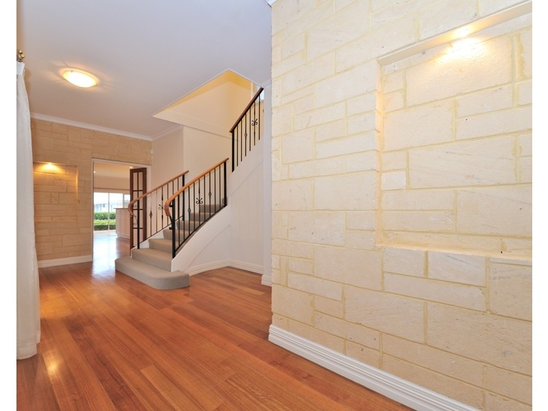 10 The Cutting, Mosman Park WA 6012