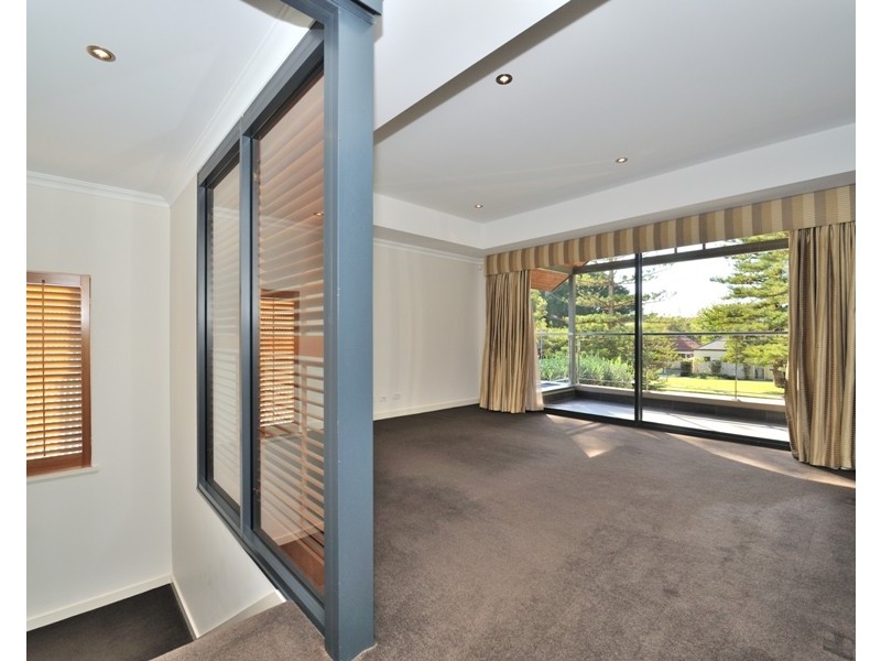 321 Marmion Street, Cottesloe WA 6011