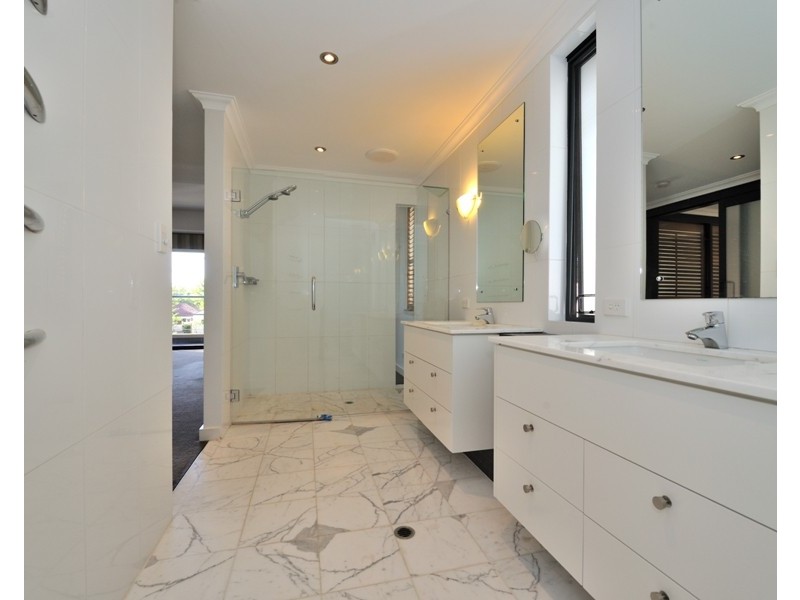 321 Marmion Street, Cottesloe WA 6011