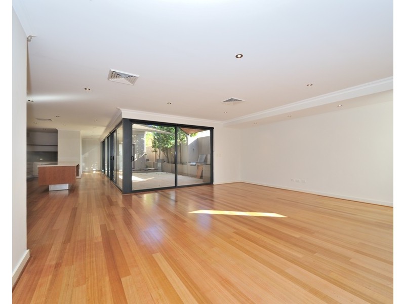 321 Marmion Street, Cottesloe WA 6011