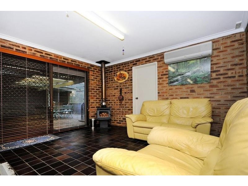 115 Robert Street, Henley Brook WA 6055