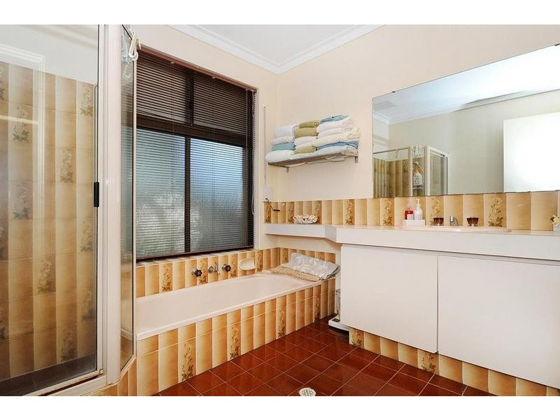 115 Robert Street, Henley Brook WA 6055