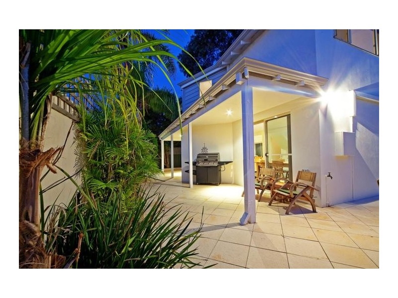 10 Iolanthe Street, Swanbourne WA 6010