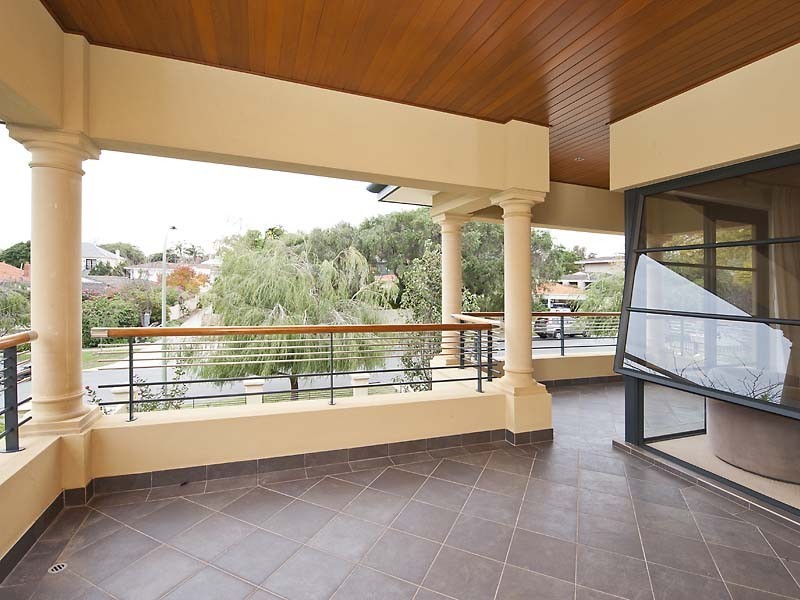 38 Johnston Street, Peppermint Grove WA 6011