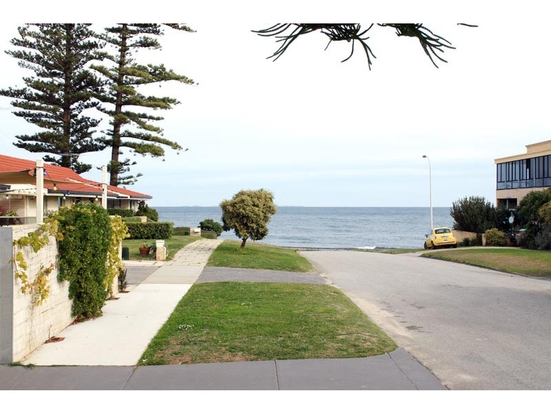 5A Deane Street, Cottesloe WA 6011