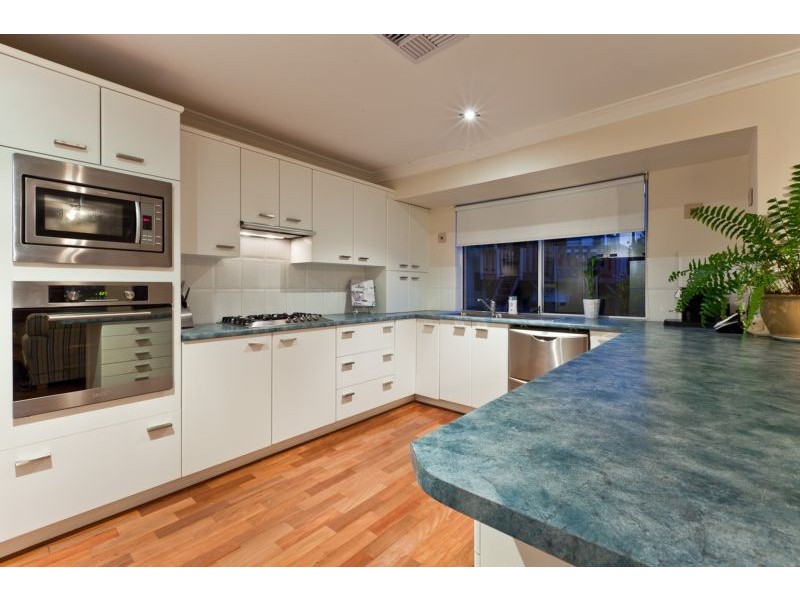 5A Deane Street, Cottesloe WA 6011