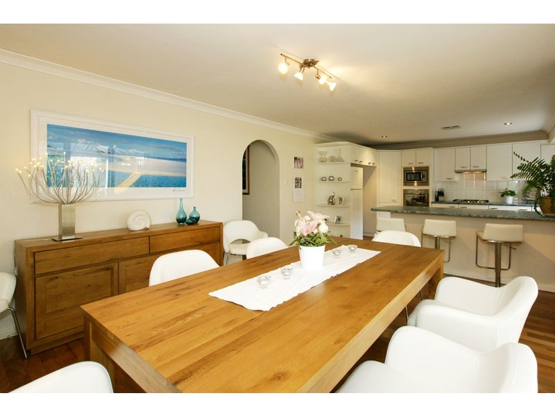 5A Deane Street, Cottesloe WA 6011