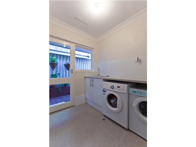 5A Deane Street, Cottesloe WA 6011