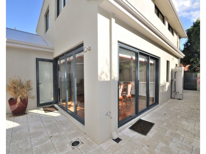 5 Eastbourne Street, Mosman Park WA 6012