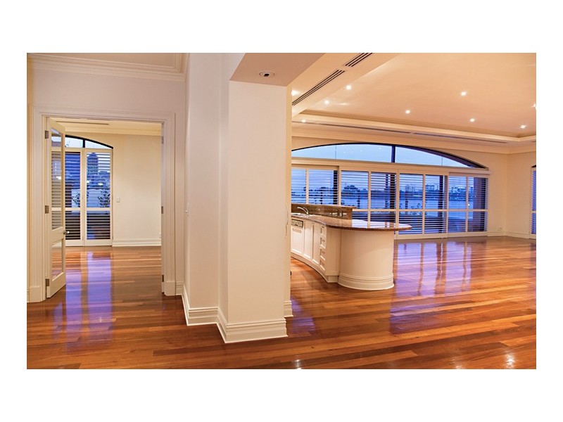 173 Mounts Bay Road, Crawley WA 6009