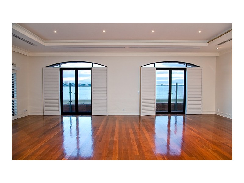 173 Mounts Bay Road, Crawley WA 6009