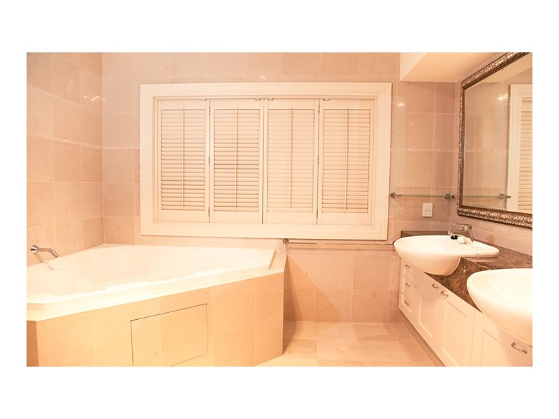 173 Mounts Bay Road, Crawley WA 6009