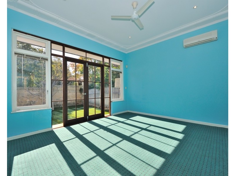 16A Beagle Street, Mosman Park WA 6012