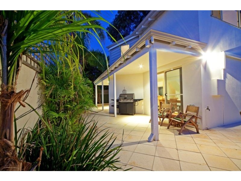 10 Iolanthe Street, Swanbourne WA 6010