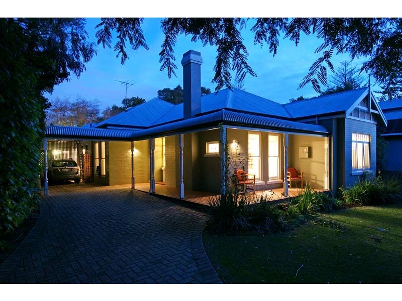 16 Wood Street, Swanbourne WA 6010