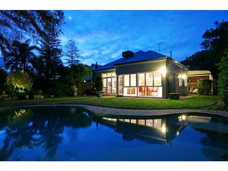 16 Wood Street, Swanbourne WA 6010