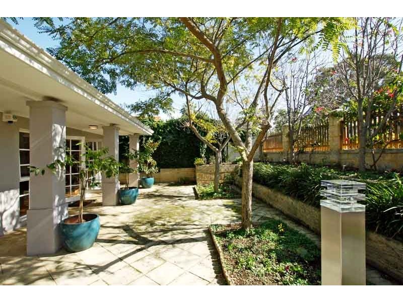 19 Burt Street, Cottesloe WA 6011