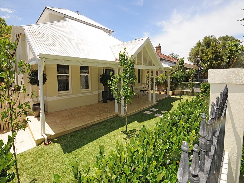 226 Marmion Street, Cottesloe WA 6011