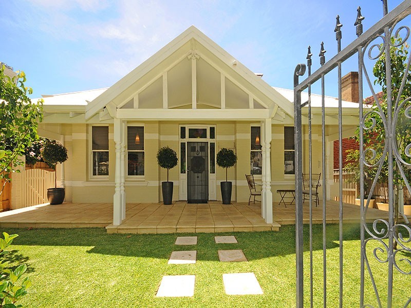 226 Marmion Street, Cottesloe WA 6011