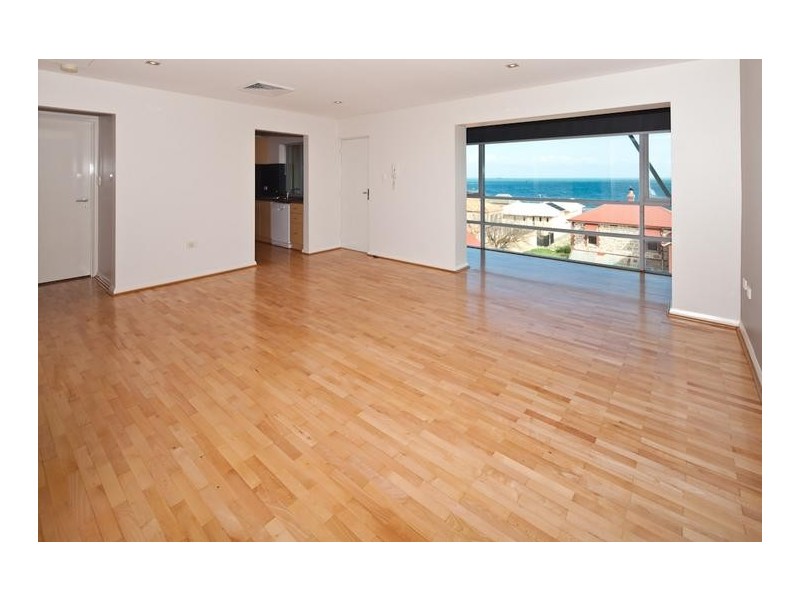 11/11 Rosendo Street, Cottesloe WA 6011