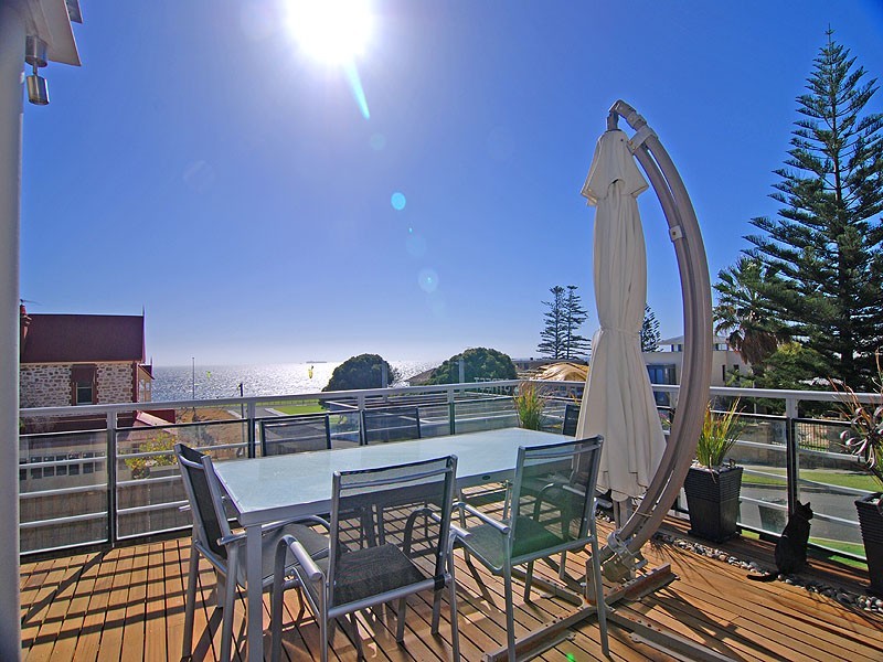 1/11 Rosendo Street, Cottesloe WA 6011