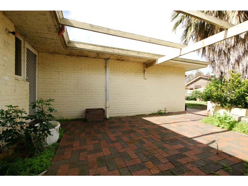 2 Reservoir Close, Mosman Park WA 6012