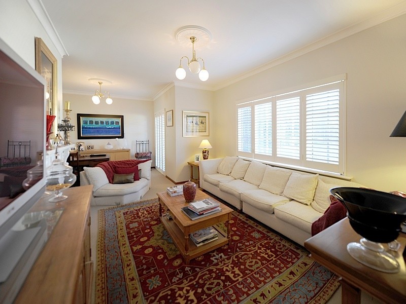 15B Wood Street, Swanbourne WA 6010